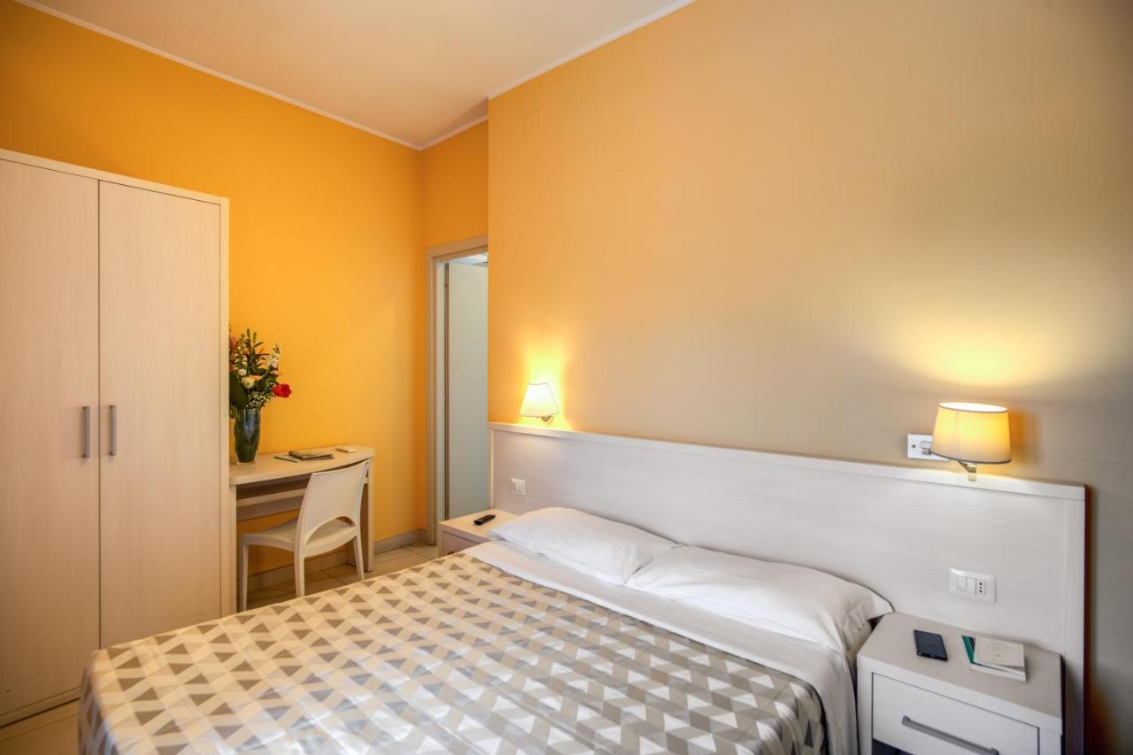 Hotel Casa per Ferie Ravasco San Pietro Roma Esterno foto