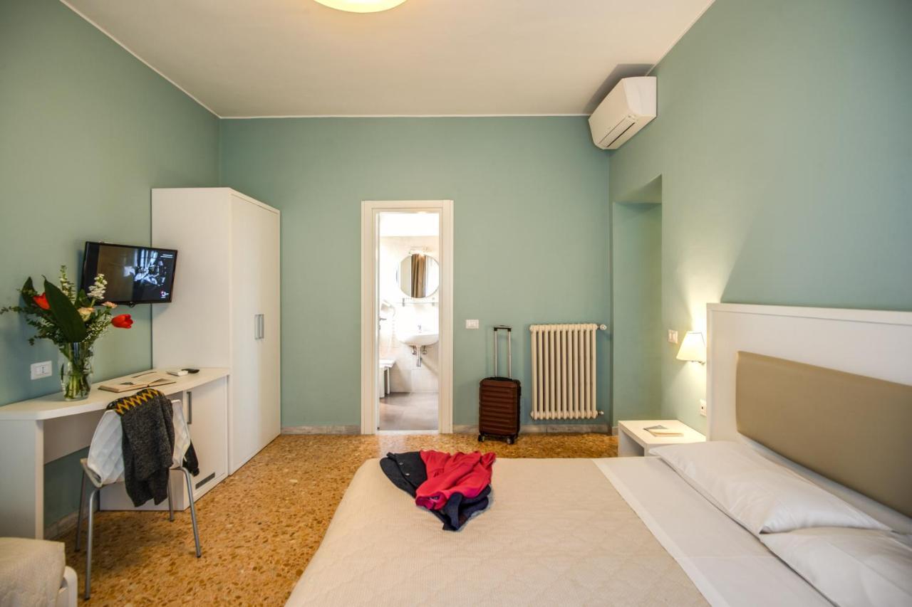 Hotel Casa per Ferie Ravasco San Pietro Roma Esterno foto
